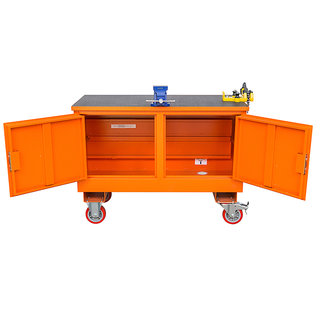 Cabinet Workbench With Vice